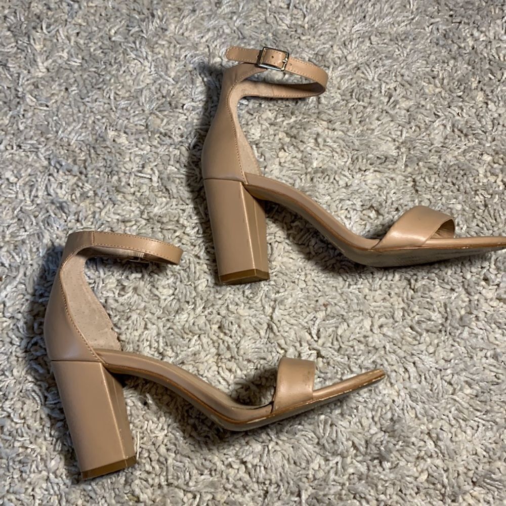 International concepts GUC nude peep toe heels Size 6 - Picture 2 of 7